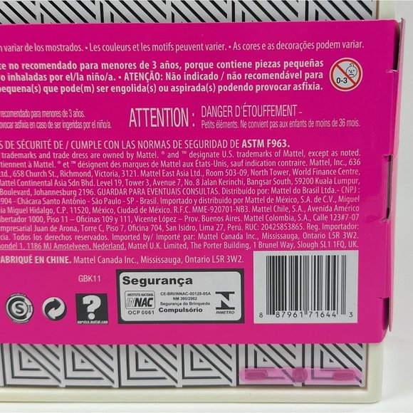 Barbie Fashionistas Ultimate Closet w/ Hangers Portable Playset Mattel Girls Toy - Picture 11 of 12